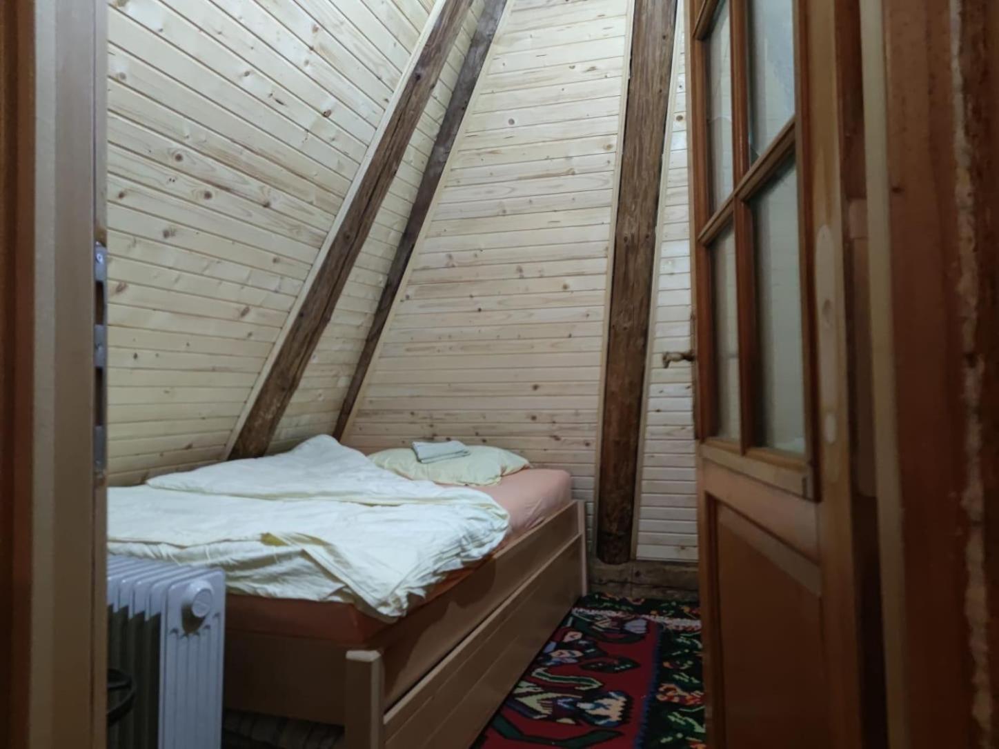 Na Krovu Svijeta Gornji Lukomir Oda fotoğraf